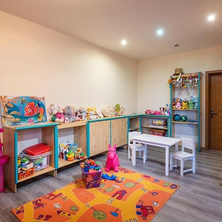 Hotel Poludnica Liptovský Mikuláš Екстериор снимка