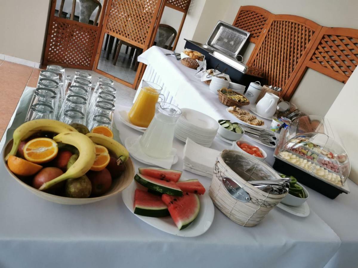 Hotel Poludnica Liptovský Mikuláš Екстериор снимка