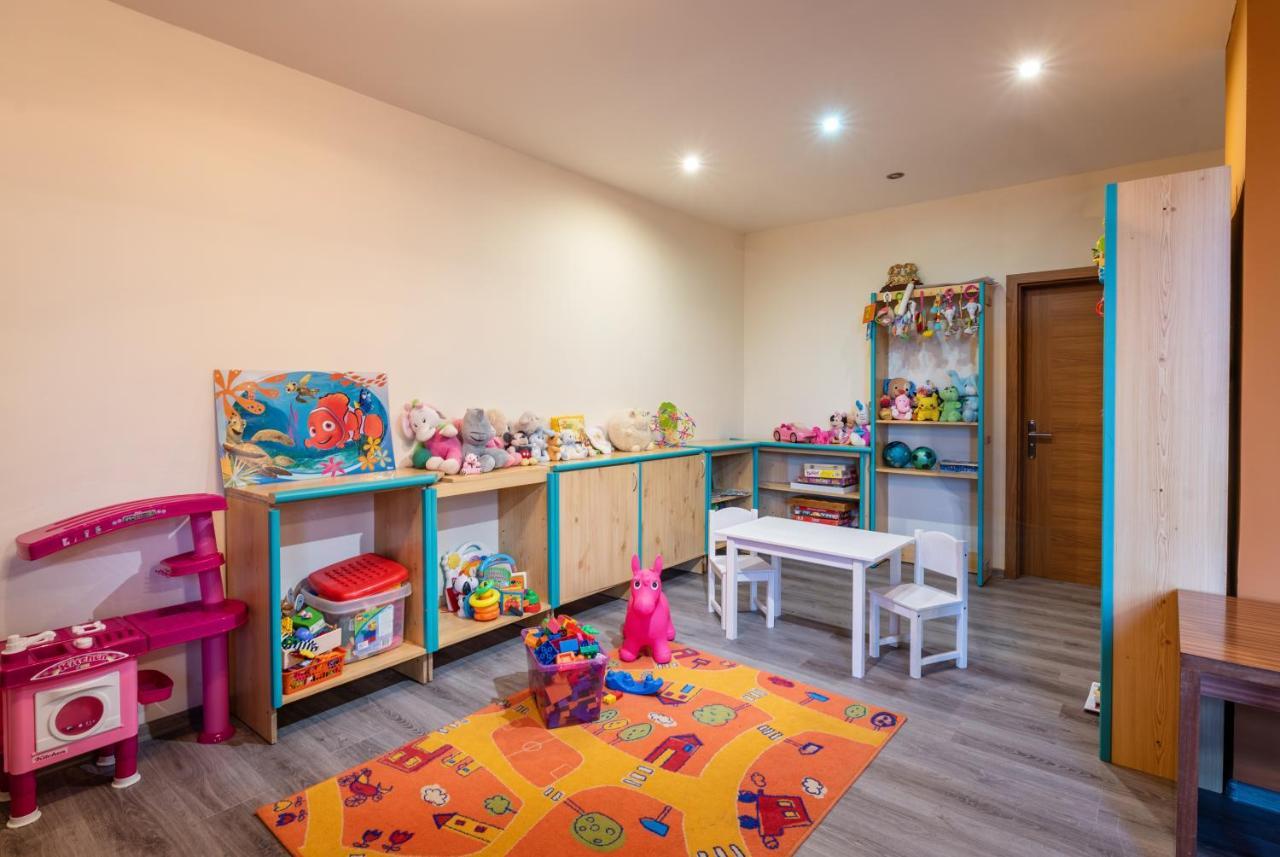 Hotel Poludnica Liptovský Mikuláš Екстериор снимка